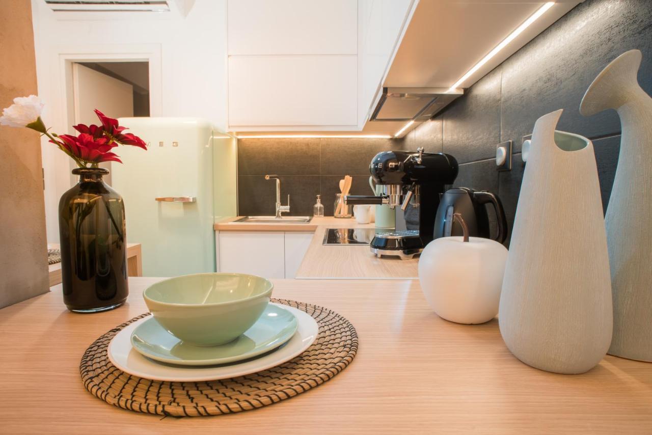 Athenian Living Suites Екстериор снимка
