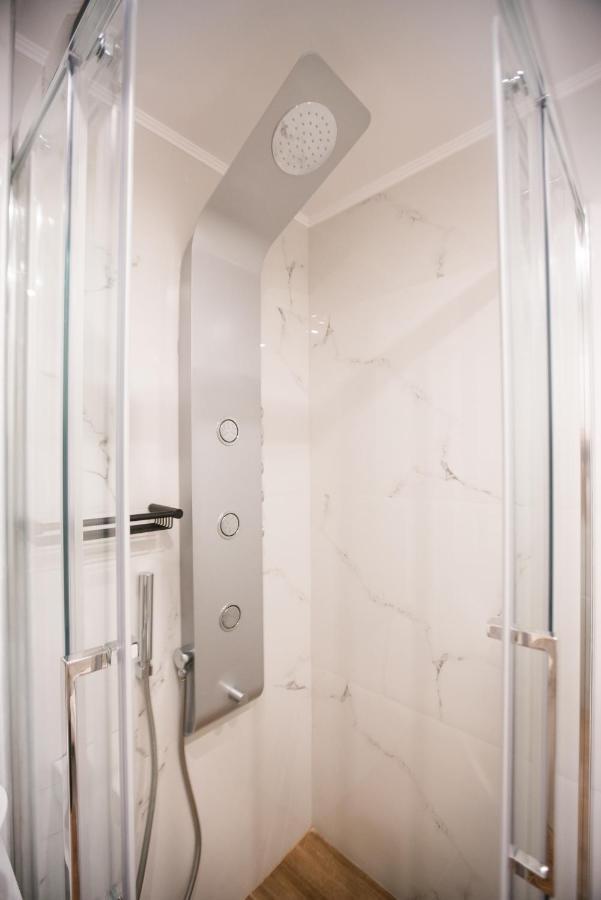 Athenian Living Suites Екстериор снимка