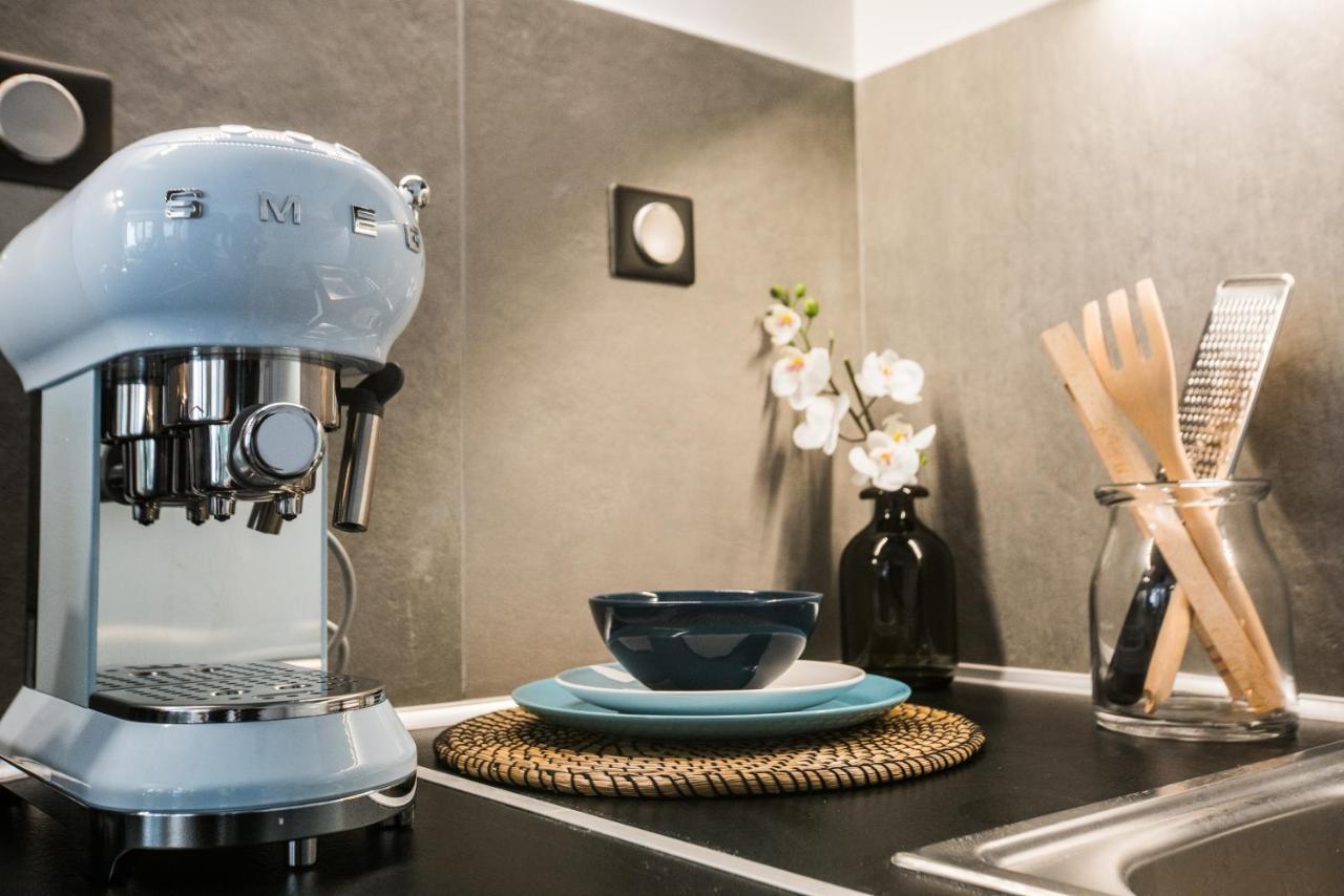 Athenian Living Suites Екстериор снимка