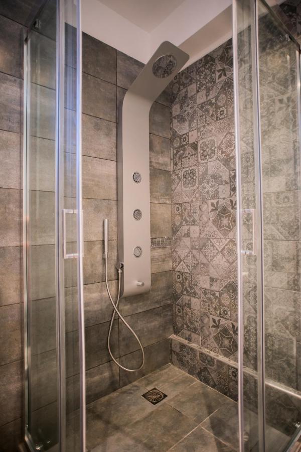 Athenian Living Suites Екстериор снимка